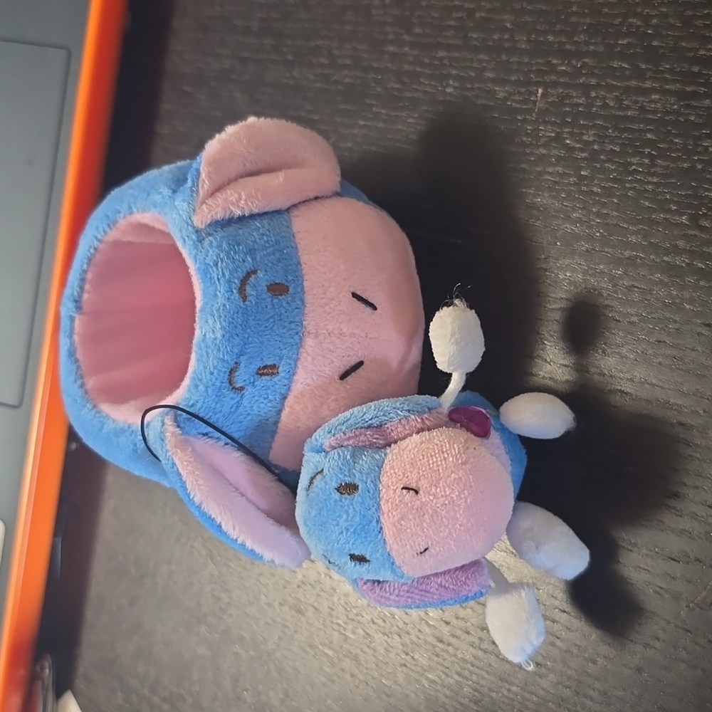 Eeyore pencil cup and charm